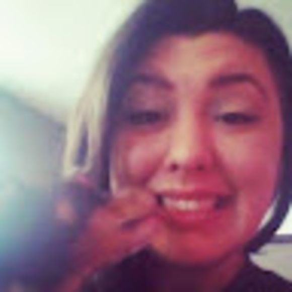 Meet your Posher, Mrs. - Picture 1 of 1